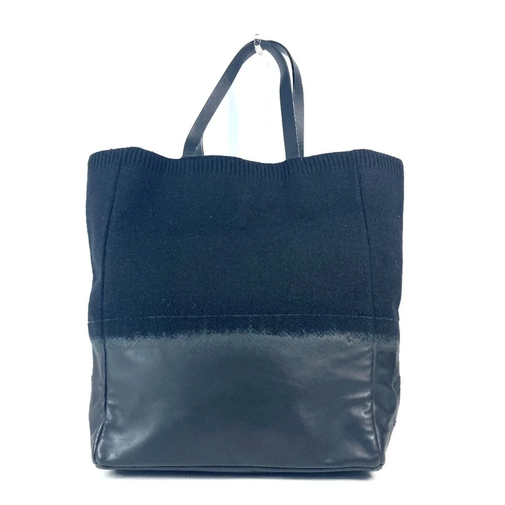 CHANEL Black Leather Logo Shoulder Bag